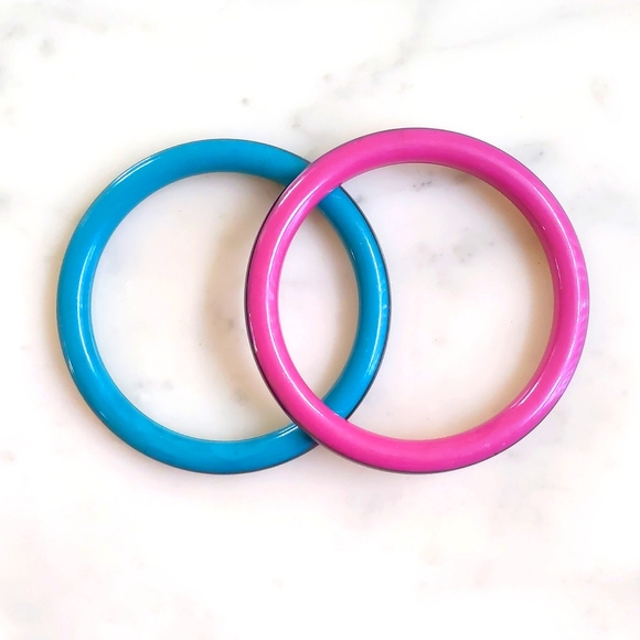 0.25" Wide Black/Green and Black/Pink Bangle Bracelet (Set of 2). - Picture 3 of 3